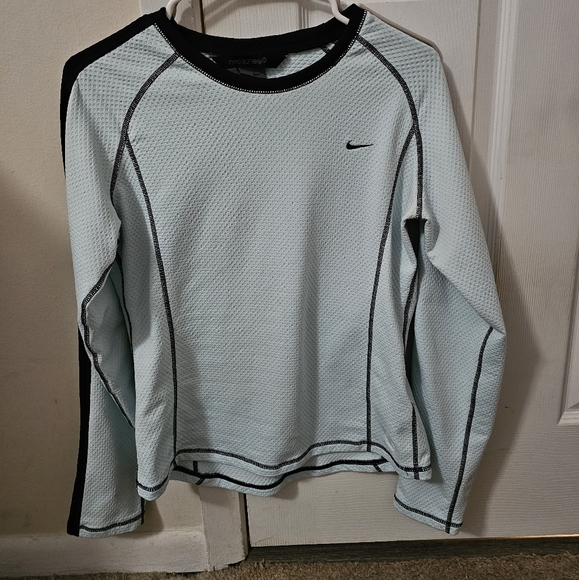 Clothes - Picture 8 of 8